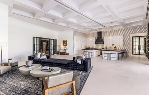 TV, fireplace, stereo