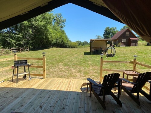 SunnySide Chalet, Ideal for 6 People. Relax in this tranquil setting