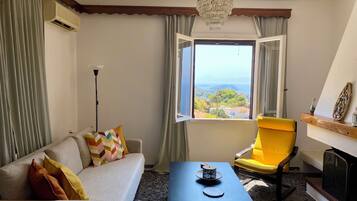 Télévision à écran plat