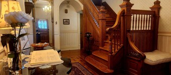 Downen House Bed & Breakfast