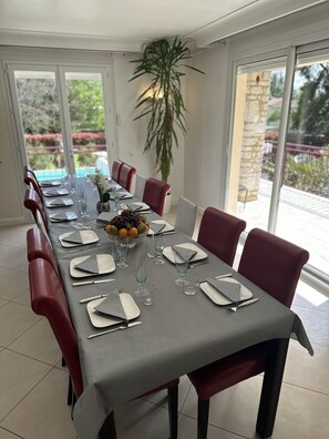 Dining - INWAY vacation villa close to everything (prigonrieux)
