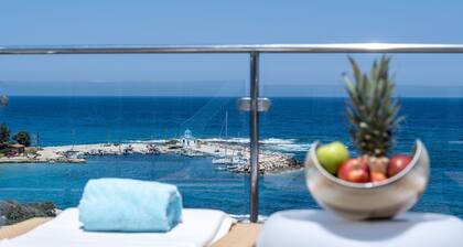 Icarus Luxury Beachfront Villa