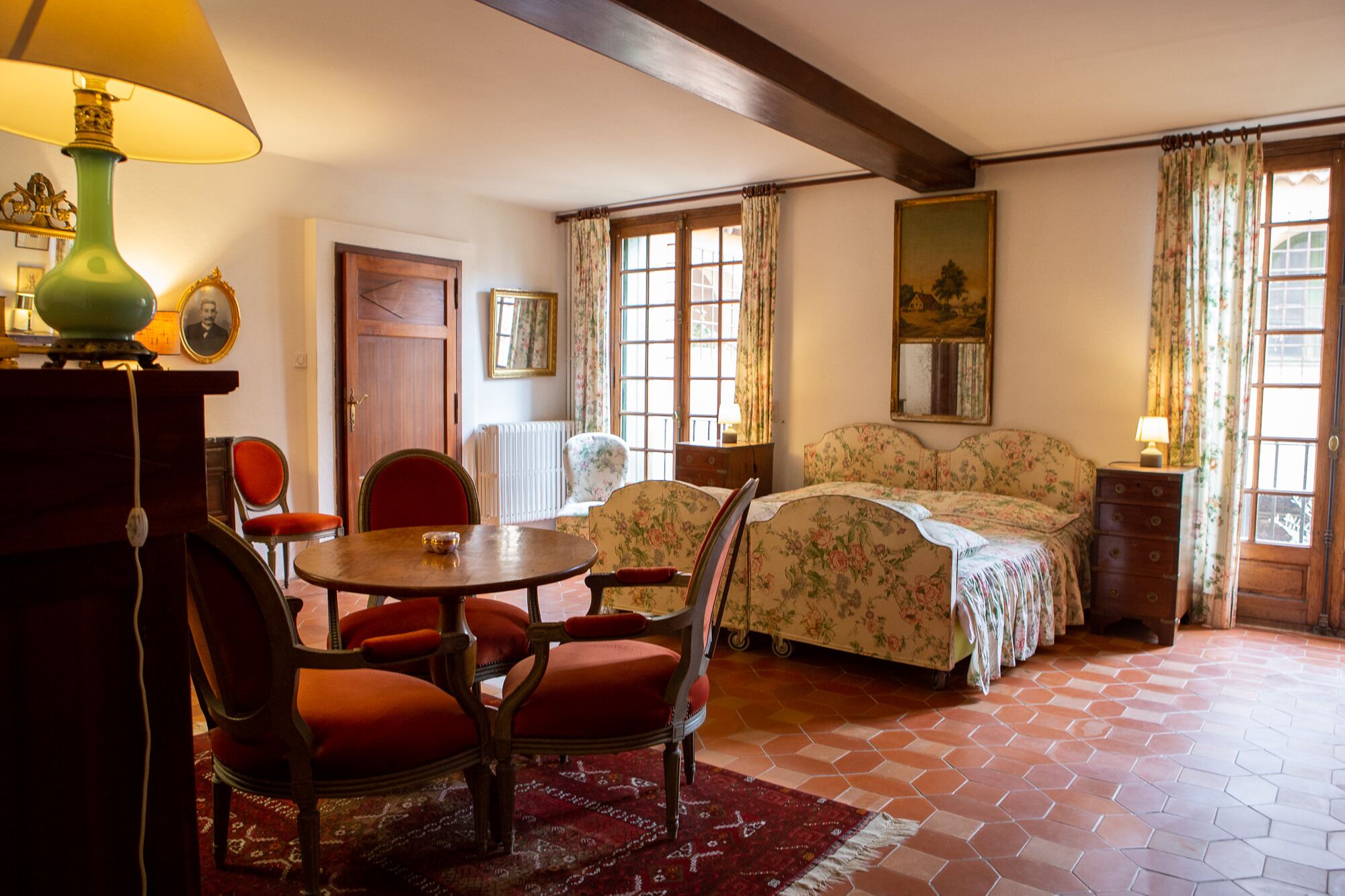 7 bedrooms, desk, iron/ironing board, free WiFi