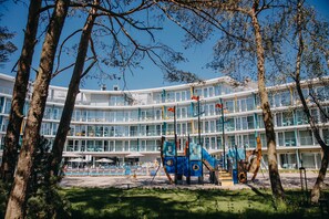 المنشأة من الخارج