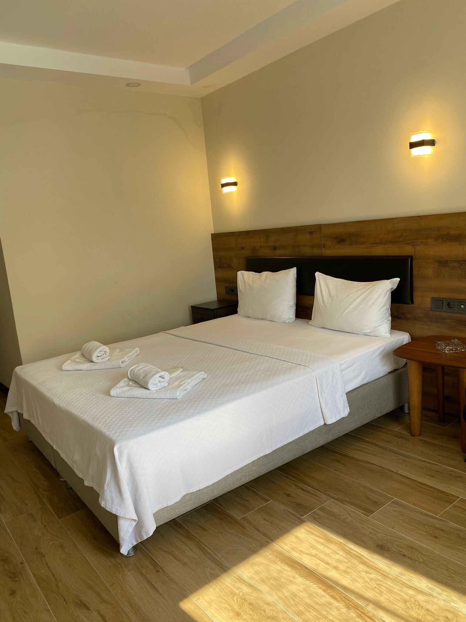 Luxury Double Room | Minibar, desk, laptop workspace, free WiFi