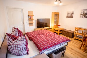 1 soverom, safe på rommet, reiseseng for barn og wi-fi (inkludert)