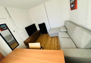 Smart TV - Melb Beach shack-4bed-2baths. 2km CBD (South Melbourne)