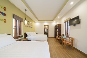 7 bedrooms, WiFi, bed sheets