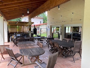 Outdoor dining