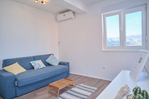 Apartment | Living room