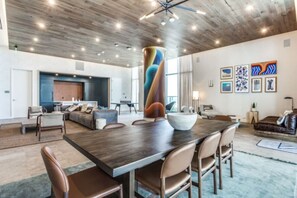 Interior - 2 BR Lux Panoramic View | Rainey (Austin)