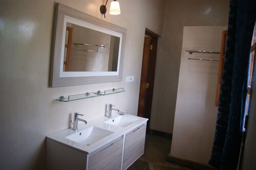 Cozy oasis apartment 800m from the white watamu beaches