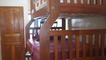 2 bedrooms, desk, free WiFi, bed sheets