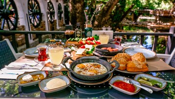 Free daily local cuisine breakfast