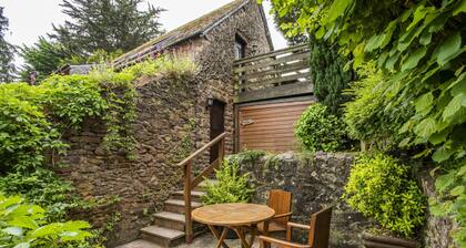 Cleeve Apartment, Near Dunster