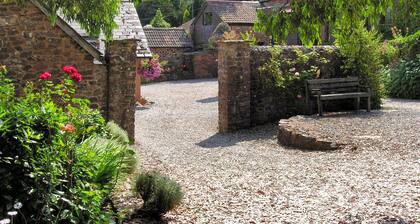 Cleeve Apartment, Near Dunster
