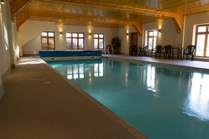 حمام سباحة
