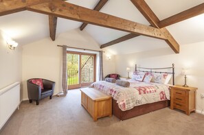 3 makuuhuonetta, silitysrauta/-lauta, Wi-Fi, vuodevaatteet