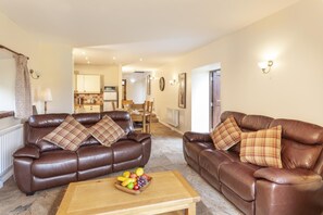 TV - Red Deer Cottage, Wheddon Cross (Wheddon Cross)