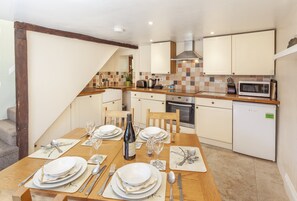Microwave, oven, dishwasher, highchair - Barn Owl Cottage, Wheddon Cross (Wheddon Cross)