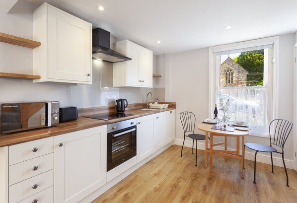 Microwave, oven, dishwasher