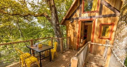 Les Cabanes Perchées du Mas del Bosc