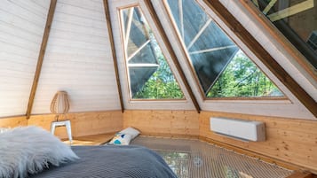 浪漫小屋, 熱水浴缸, 山景 | 1 間臥室、高級寢具、獨特裝潢、布置獨特