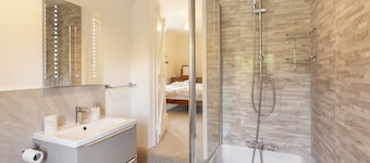 Two Lower Spire Cottage, Liscombe