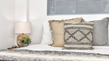 2 bedrooms, desk, iron/ironing board, free WiFi