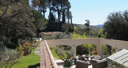 Light Villa, 5 rooms, 10/12 people, Hot Swimming pool