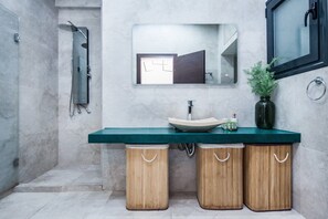 Apartment | Bathroom
