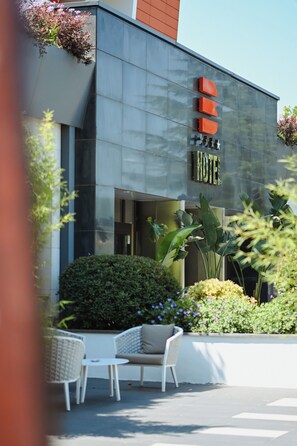 Exterior - BHotel (Lagonegro)