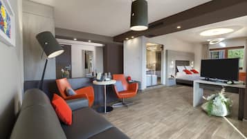 Camera Executive, 1 letto matrimoniale | Copriletto in piuma, una cassaforte in camera, una scrivania