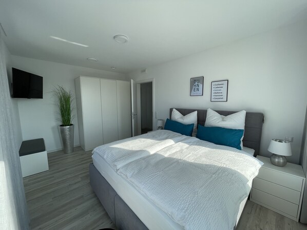 3 habitaciones, cuna de viaje, wifi y ropa de cama 