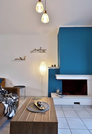 Comfort Apartment, Sea View, Beachside | Living area