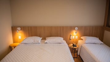 Quarto superior | Wi-Fi de cortesia, roupa de cama