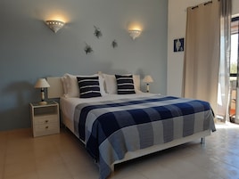 Double Room, Pool View | Hypo-allergenic bedding, in-room safe, free WiFi, bed sheets