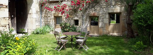 Gîte L'Écrin de Coeur - Garden - Village - River - Canal, Burgundy