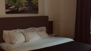 Classic-Doppelzimmer | Hochwertige Bettwaren, Verdunkelungsvorhänge, kostenloses WLAN