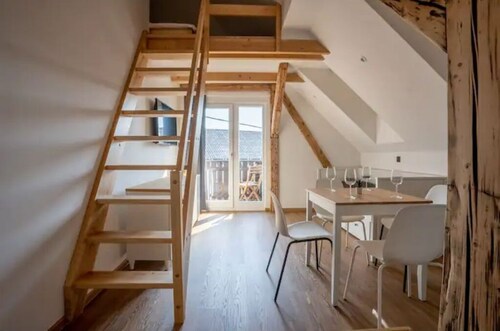 HIŠA NA VOGALU (AP.5) studio w/balcony, near Bled