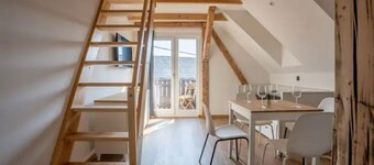 HIŠA NA VOGALU (AP.5) studio w/balcony, near Bled