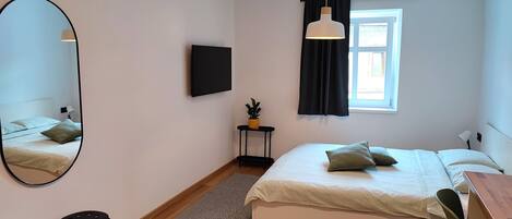 1 bedroom, travel crib, free WiFi, bed sheets