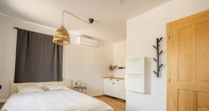 Cozy, bright studio near Bled