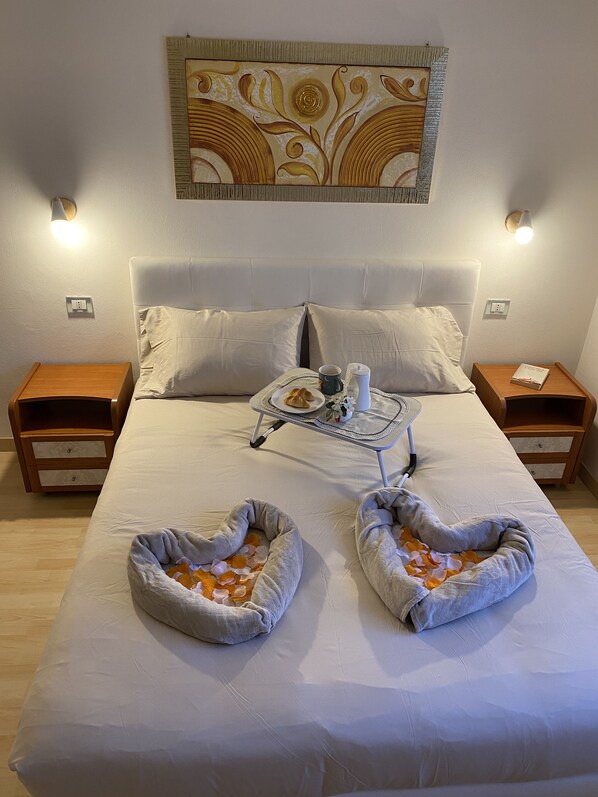 1 Schlafzimmer, Zimmersafe, Bügeleisen/Bügelbrett, Reisekinderbett