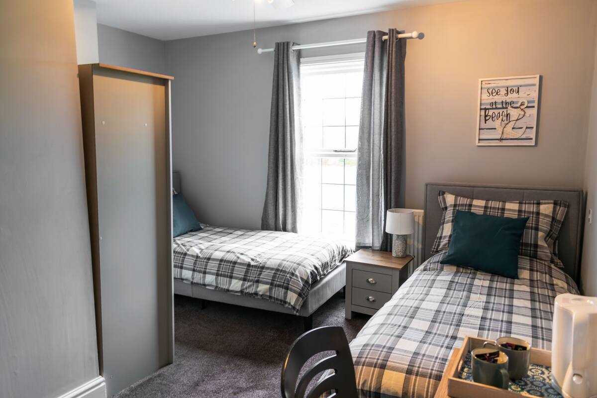 Classic Twin Room | WiFi (free), bed sheets