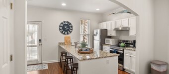 Saltwater Retreat! Close to Parris Island/Sands Beach!