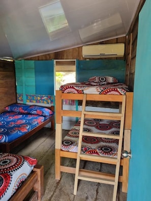 4 dormitorios, wifi gratis, ropa de cama