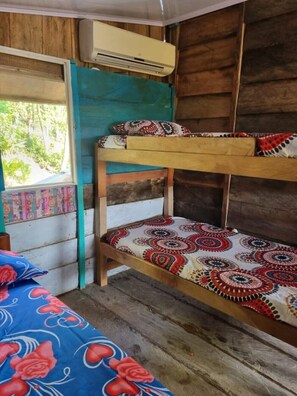 4 chambres, Wi-Fi gratuit, draps fournis