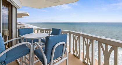New! Direct Oceanfront Penthouse Paradise.
