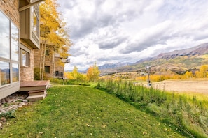 Property grounds - Aspen Ridge 24 3 Bedroom Townhouse by Alpine Lodging Telluride (Telluride)